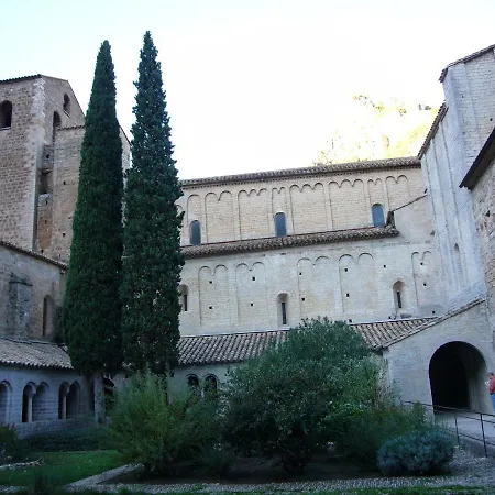 Maison Lac Du Salagou Vakantiehuis *